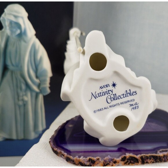 Vintage 1983 Avon Bisque Porcelain Nativity Collectable "The Shepherd " Figurine - Picture 12 of 15